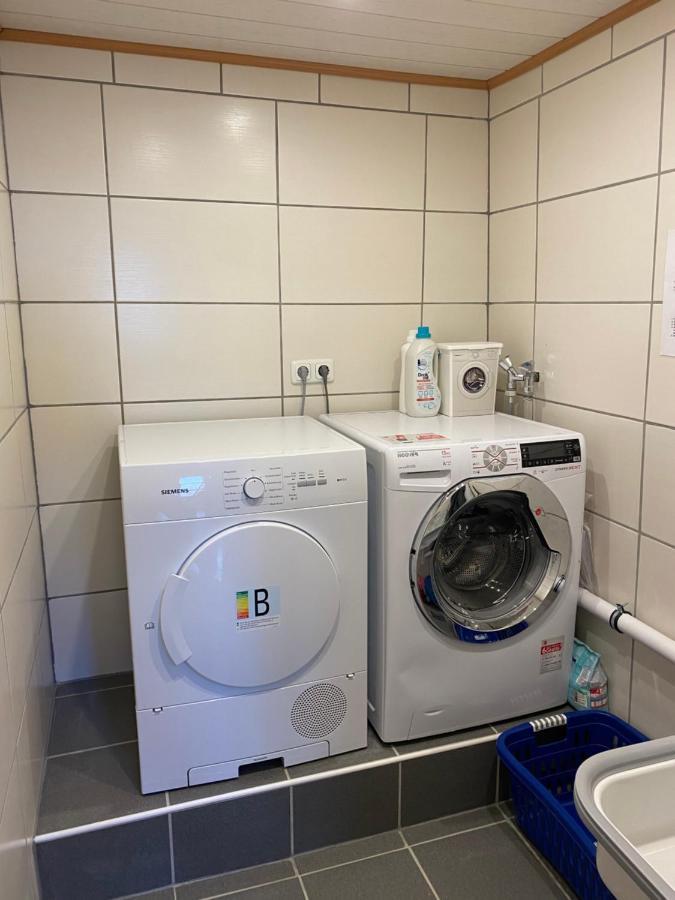 Schoenes Ferienhaus&Monteurzimmer Direkt In Lich, Ruhige&Zentrale Lage Exteriör bild